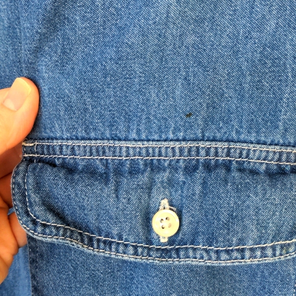 SOLD• DISNEY Winnie the Pooh Denim Shirt - Picture 8 of 9